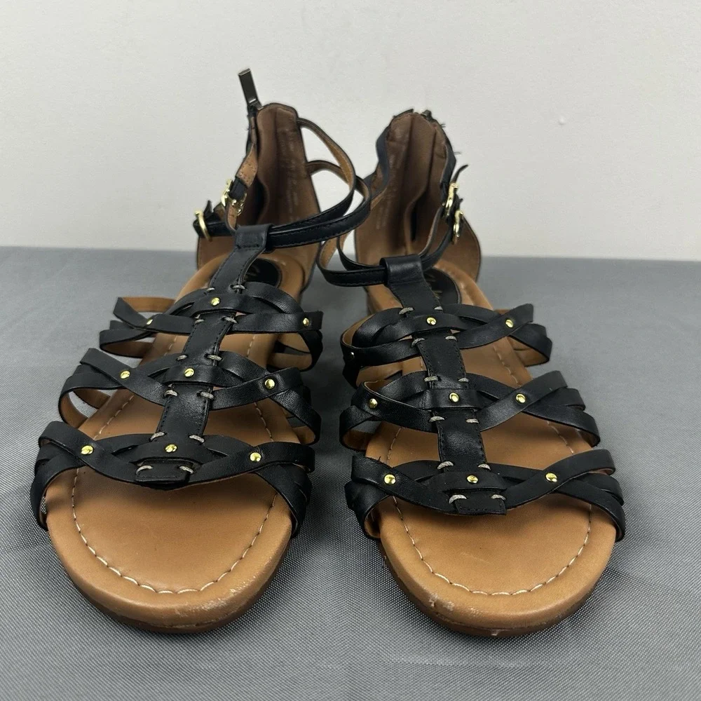 CLARKS ARTISAN Sandals SIZE: 9 M Strappy BLACK Leather Womens Low Heel Comfort